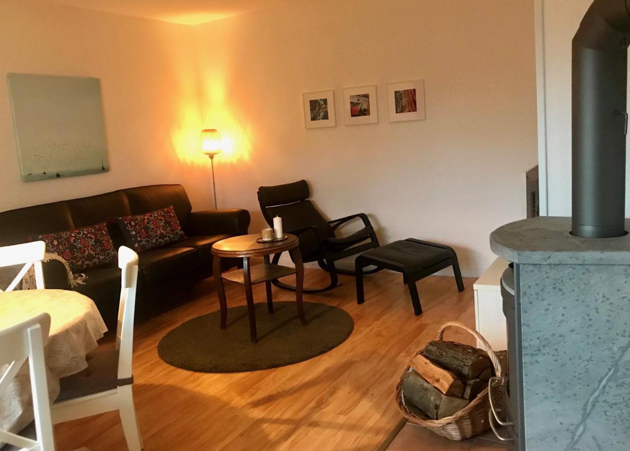 Gemütliches Ferienhaus hinterm Deich Nordstrand Exterior foto